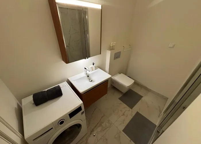 Augusta Luxury - Near Praça Do Comércio Appartamento